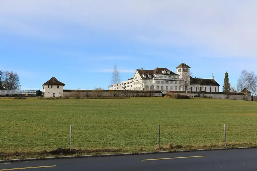 Heiligkreuz convent