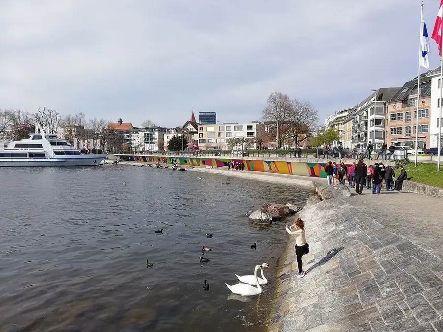 Vorstadt und Katastrophenbucht